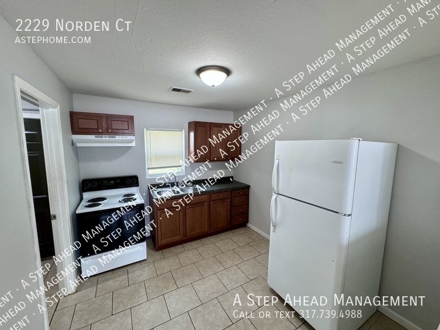 2229 Norden Ct -2 Bed/1 Bath Duplex - Recently Renovated & Move in property image