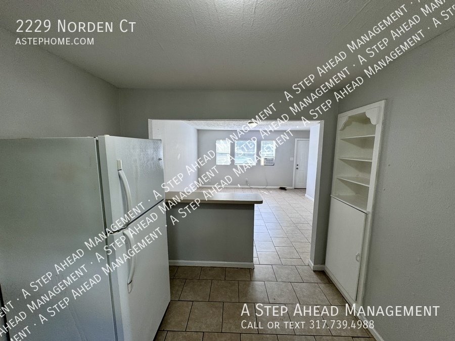 2229 Norden Ct -2 Bed/1 Bath Duplex - Recently Renovated & Move in property image