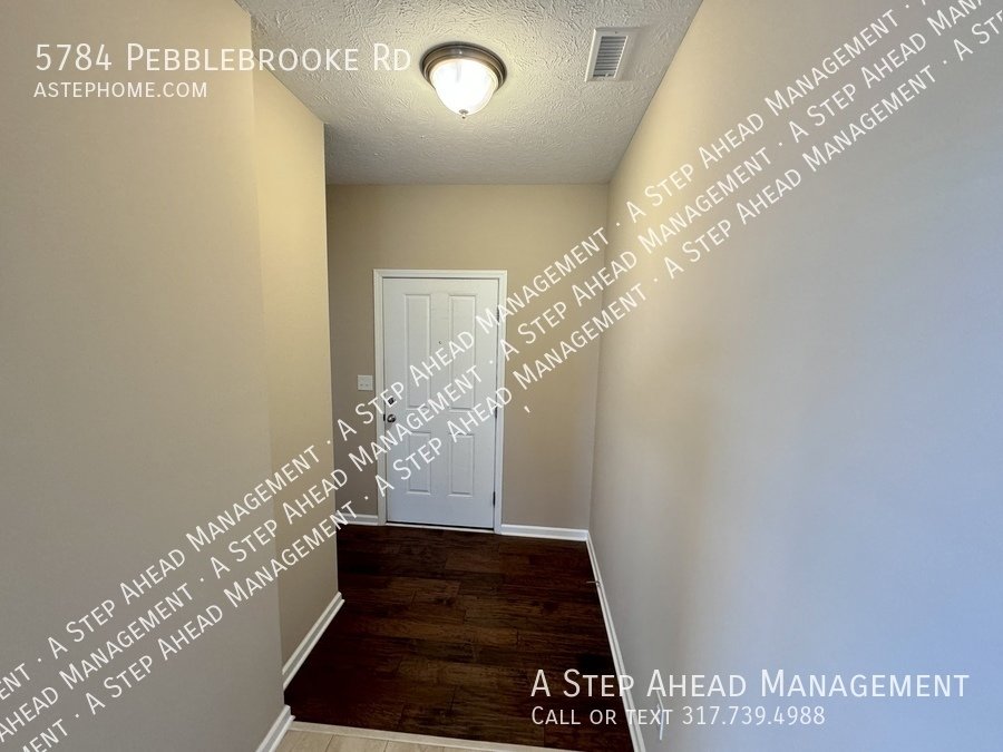 5784 Pebblebrooke-3 Bed/2.5 in Whitestown property image