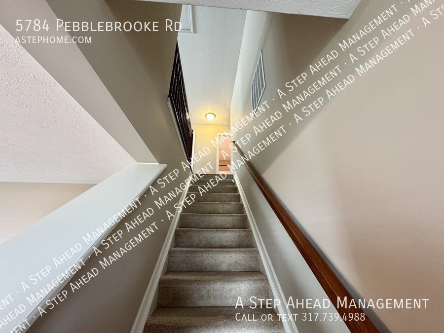 5784 Pebblebrooke-3 Bed/2.5 in Whitestown property image